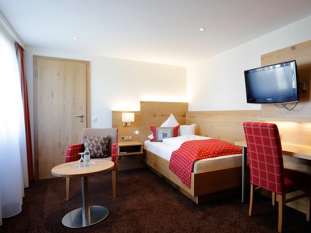Landhotel Mohren Neuravensburg Dış mekan fotoğraf