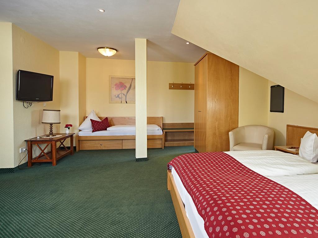 Landhotel Mohren Neuravensburg Dış mekan fotoğraf